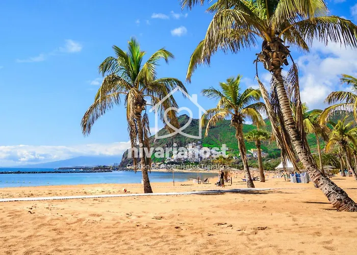 The Rise Cruz, By Nivariahost Santa Cruz de Tenerife