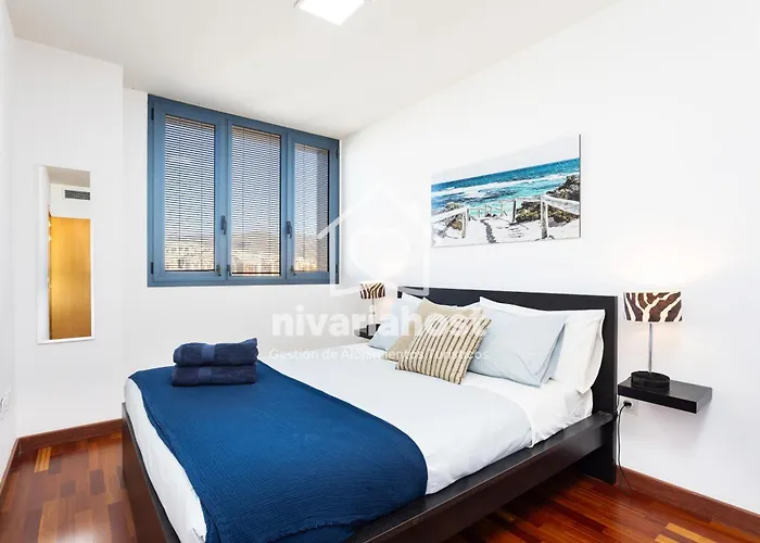 The Rise Cruz, By Nivariahost