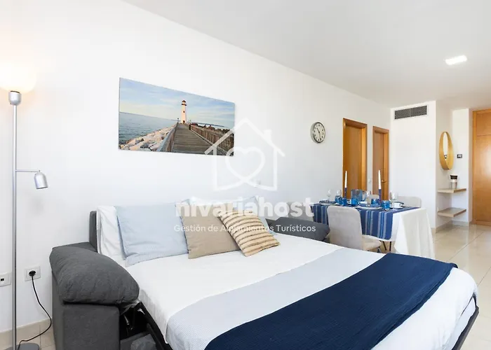 The Rise Cruz, By Nivariahost Santa Cruz de Tenerife